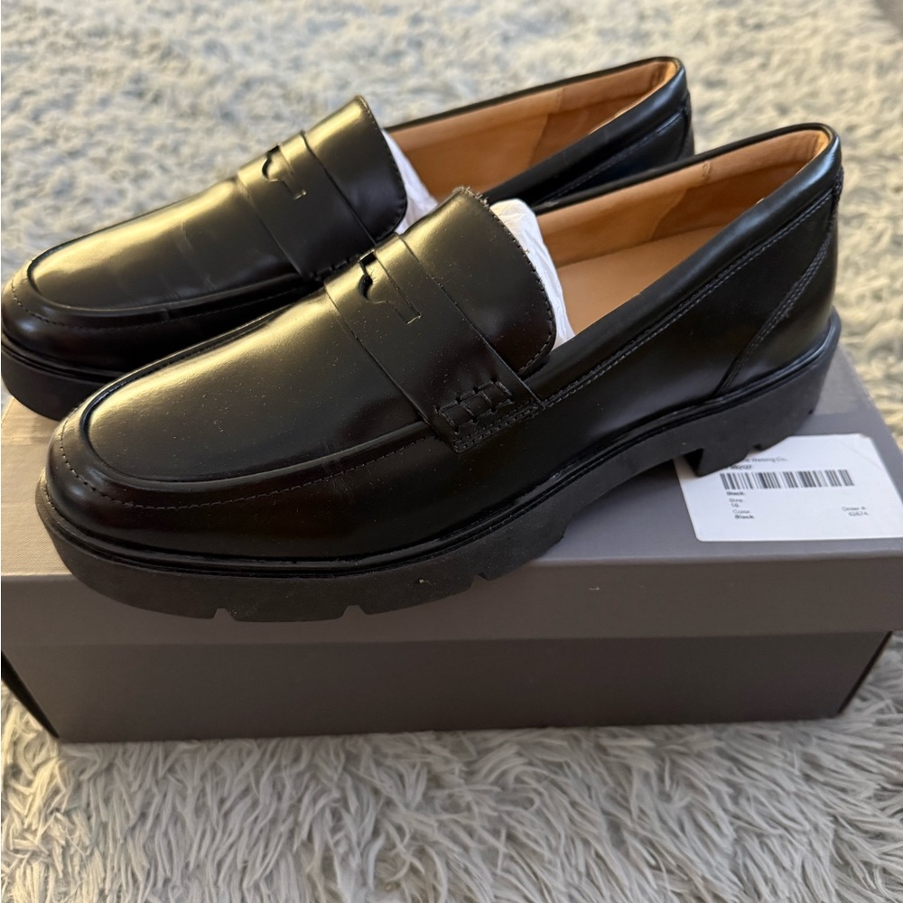 Abeo Classic Black Leather Slip-On Loafers